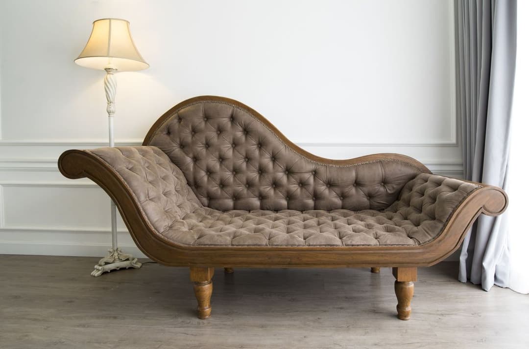 Carbun Luxury Sofa